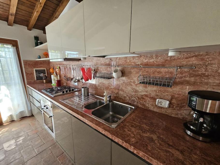شقة Casina Rossa تفارنوتْسّي المظهر الخارجي الصورة